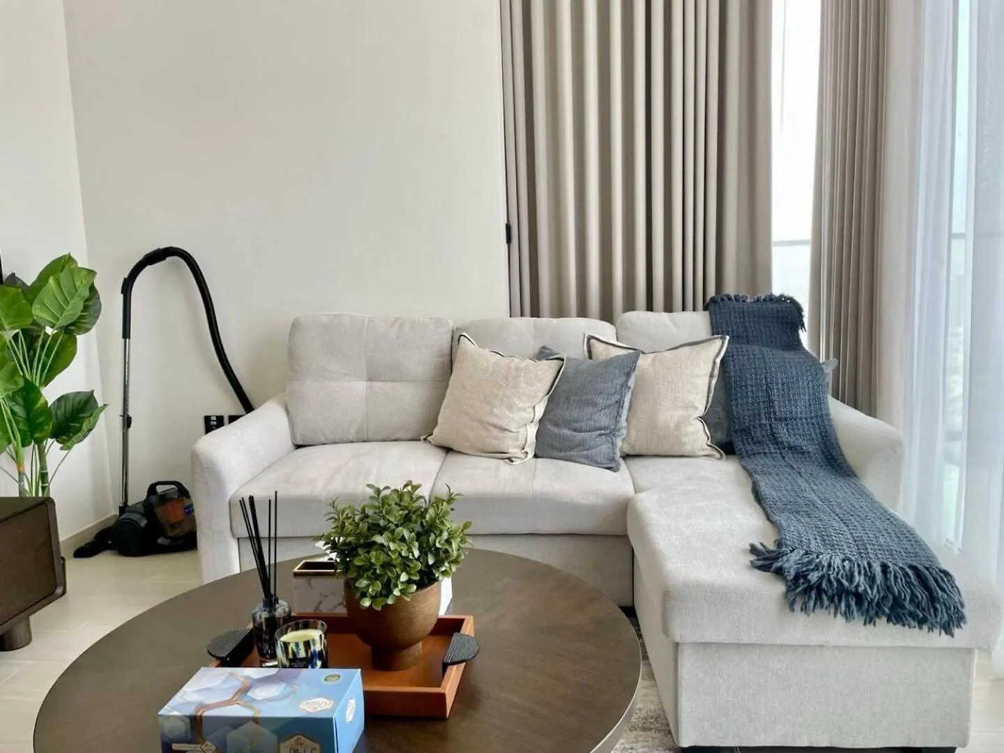 Upscale 1Br Apt In Jvc With Pool & Gym Access Dubai Apartment