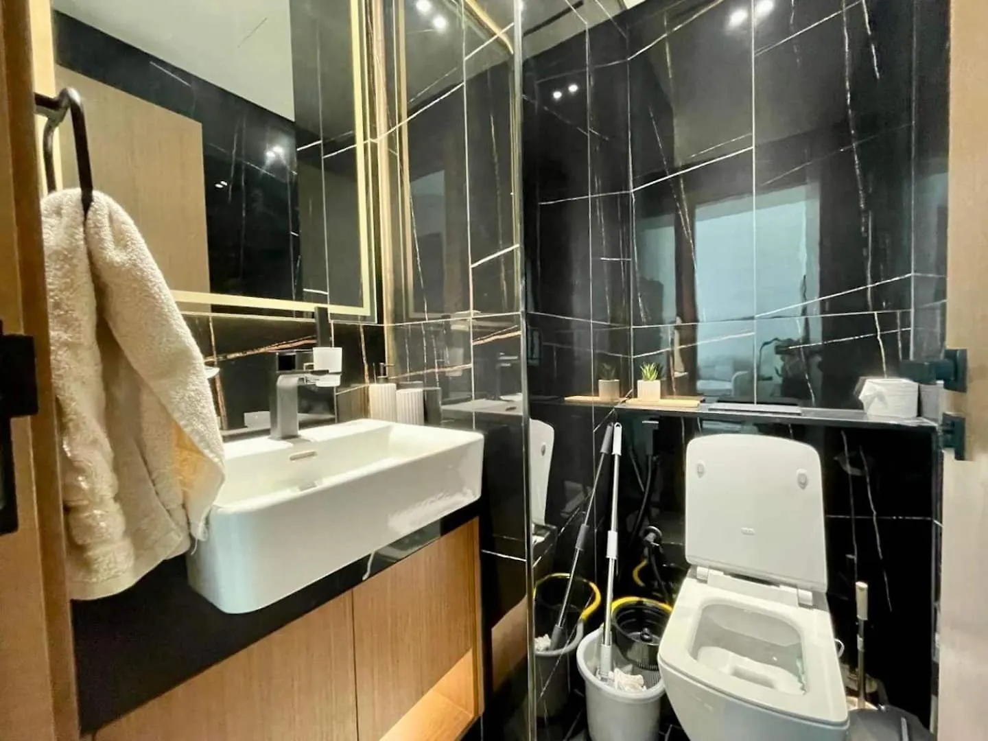 Upscale 1Br Apt In Jvc With Pool & Gym Access Dubai Apartment